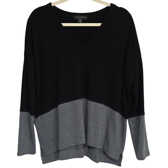 Karen Kane Women Sz M Black Grey Colorblock Whimsigoth Made in USA Knit Tunic - Picture 1 of 11
